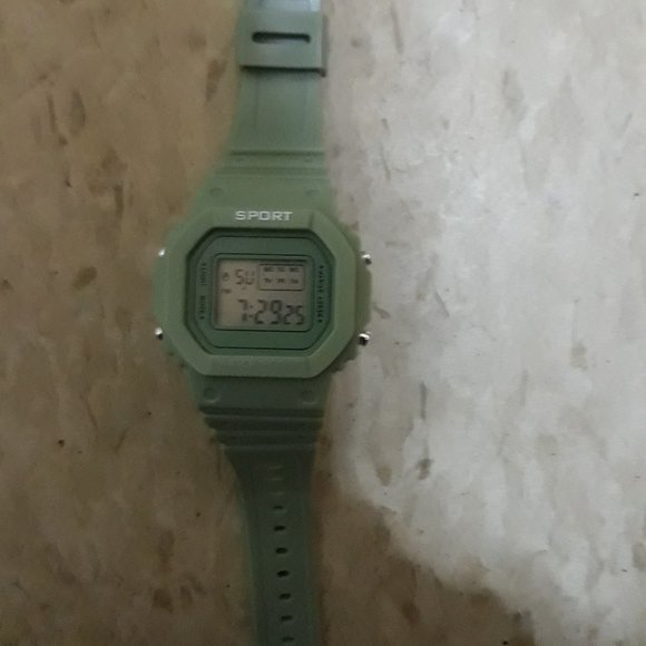 Becha Green Watch main image 1